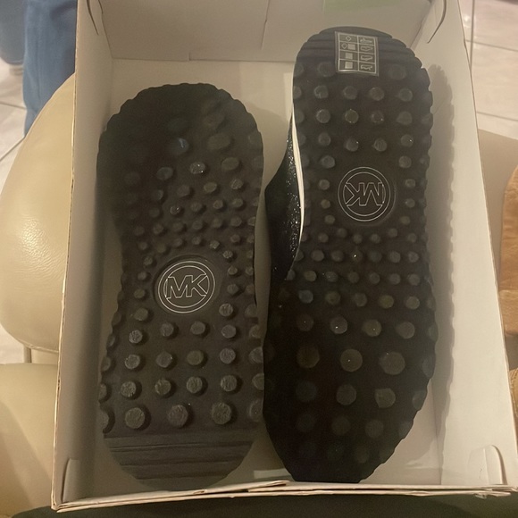 Michael Kors bodie slip on - Picture 5 of 5